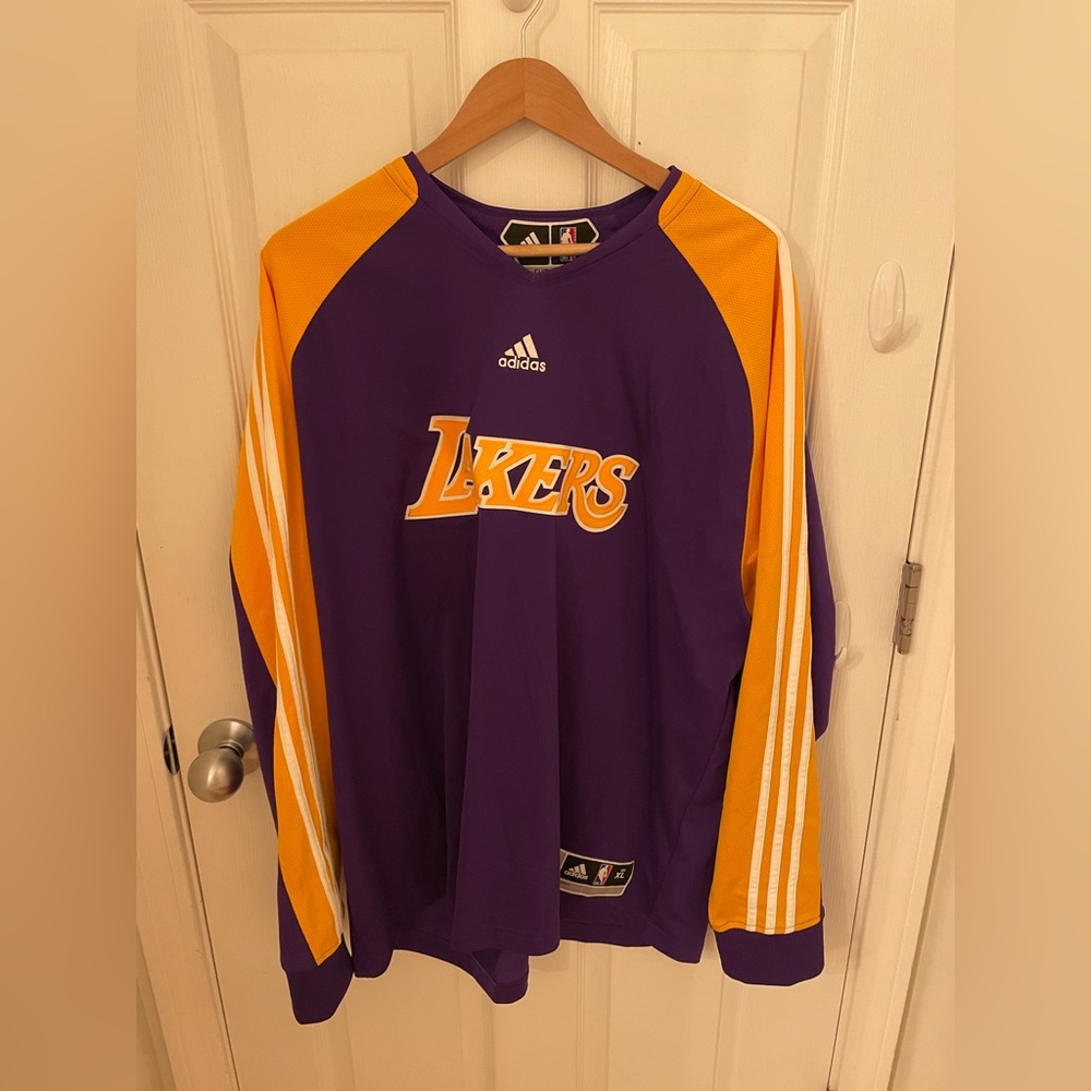 Gently Used Lakers Warmup